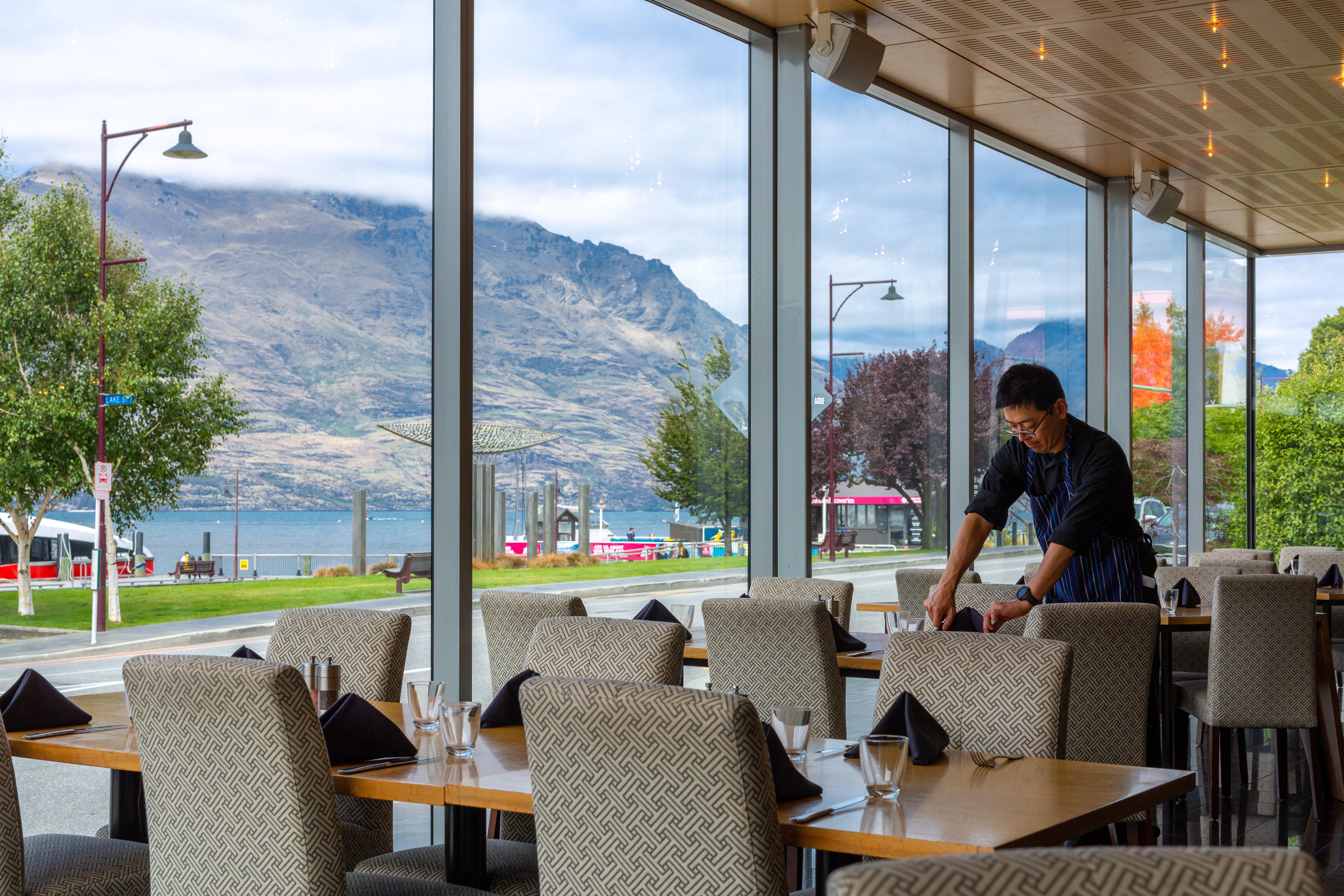Crowne Plaza Queenstown By Ihg Exterior photo