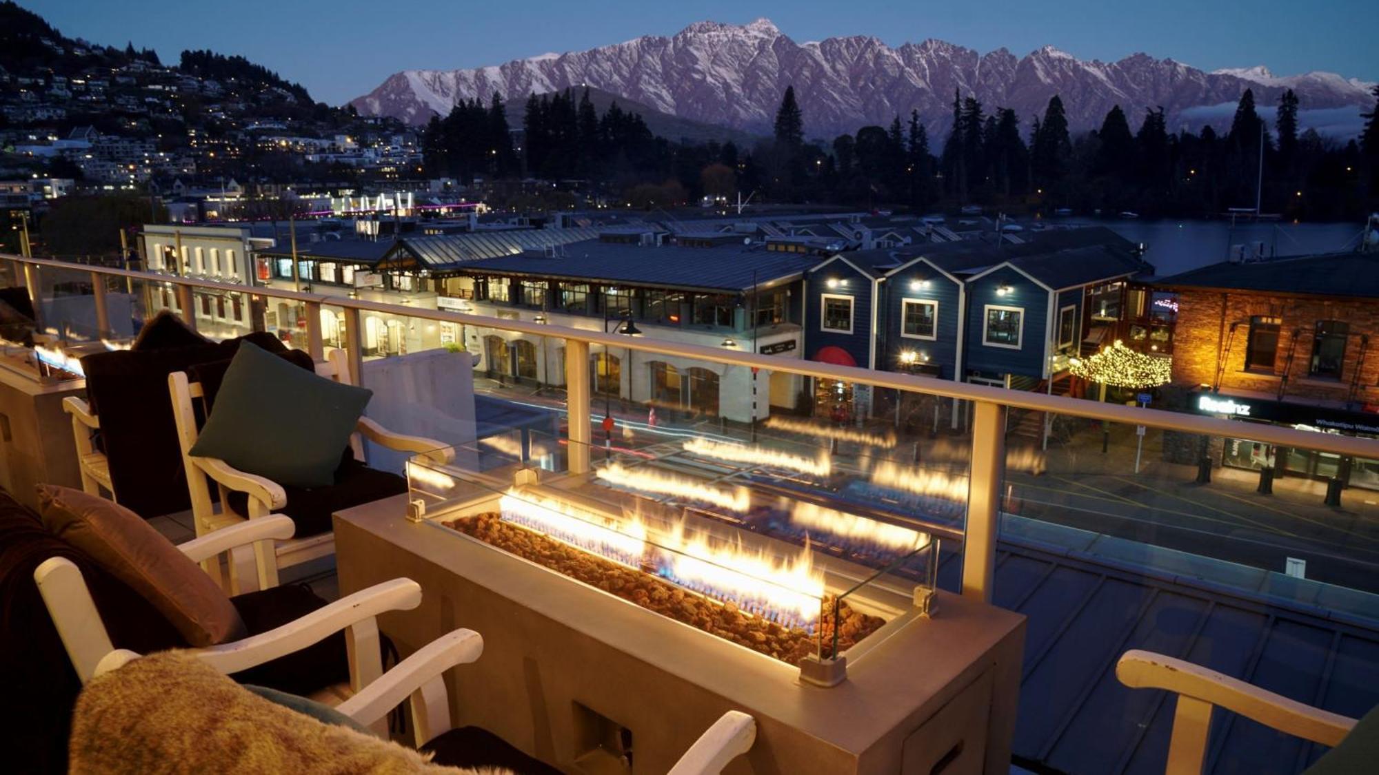 Crowne Plaza Queenstown By Ihg Exterior photo