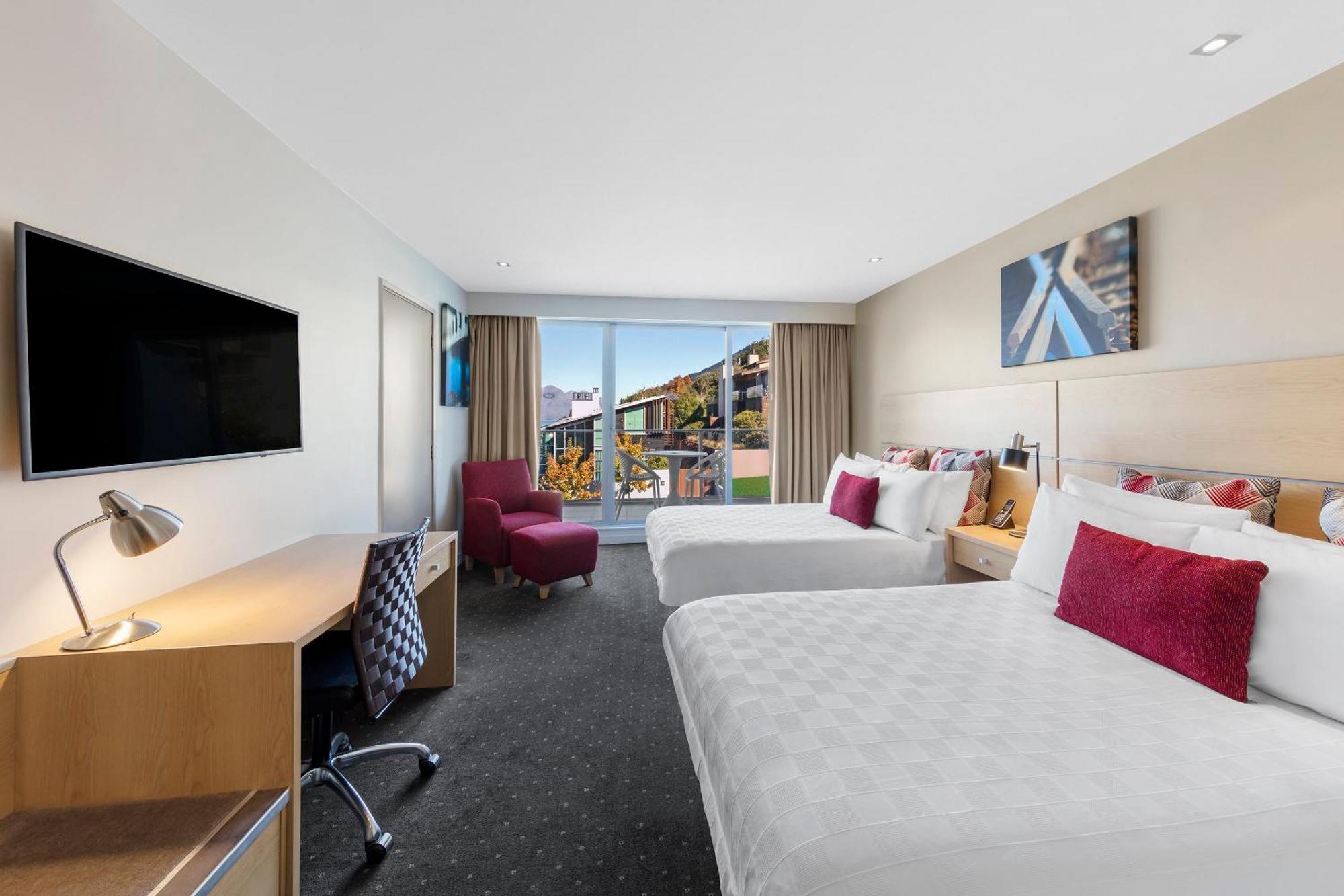 Crowne Plaza Queenstown By Ihg Exterior photo